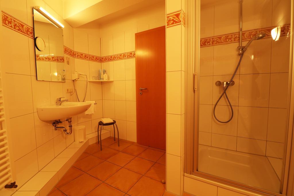 Hotel Central Zeven Extérieur photo