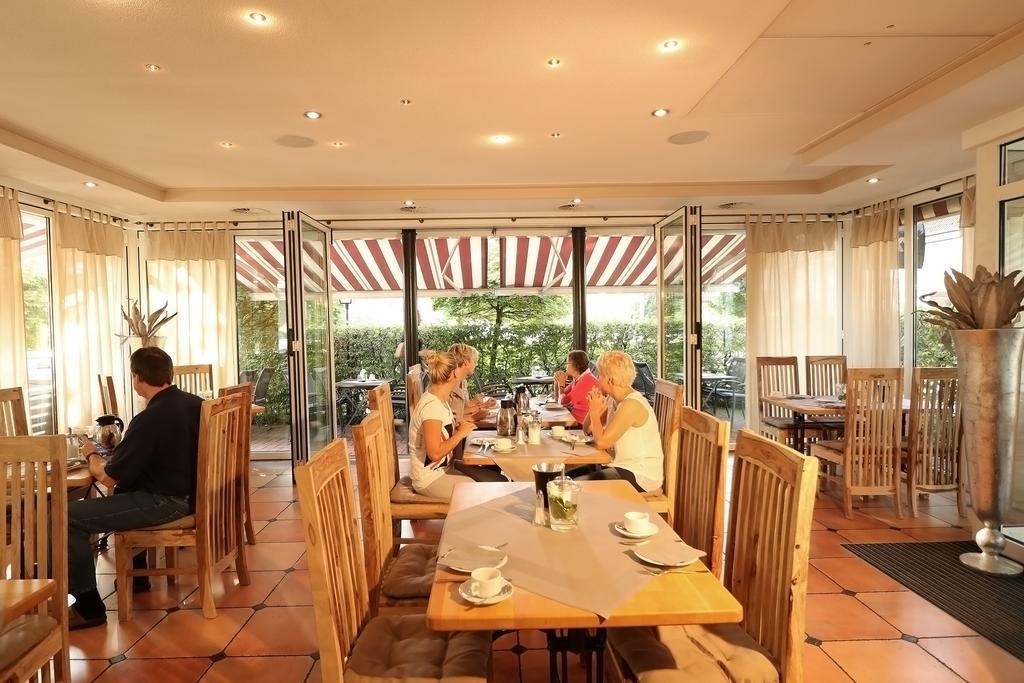 Hotel Central Zeven Extérieur photo