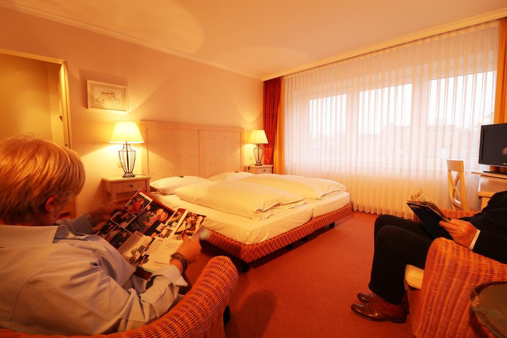 Hotel Central Zeven Extérieur photo